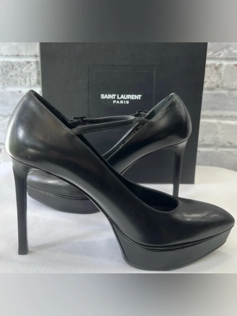 Saint Laurent Heels - Picture 3 of 11
